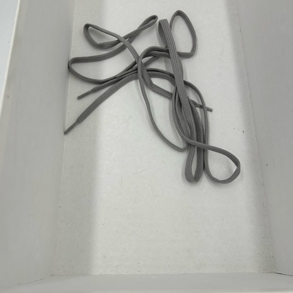 Men's common project low top leather sneaker size 44 made in Italy - Picture 8 of 9